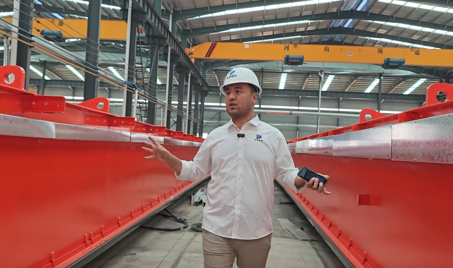 SUITONG CRANE  起重机车间生产现场